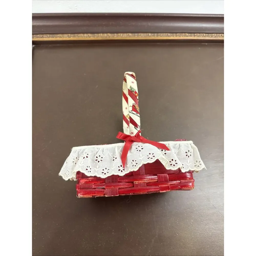 Super Cute Small Handmade Vintage Decorative Christmas Bear Sleigh Basket